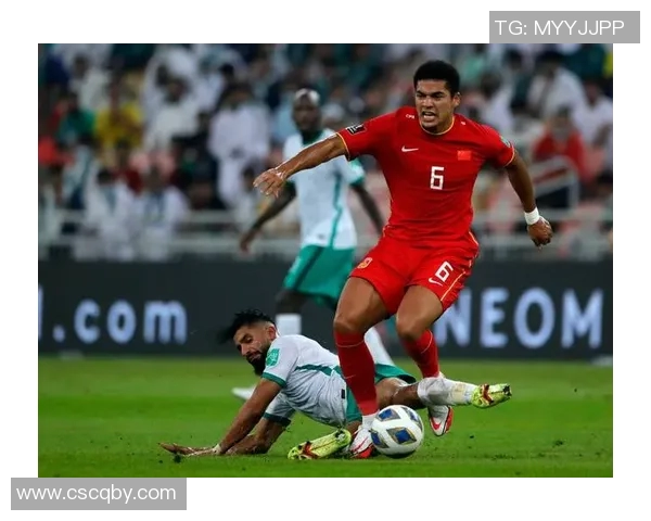 中国血统的足球明星是谁他在国际赛场上的表现如何